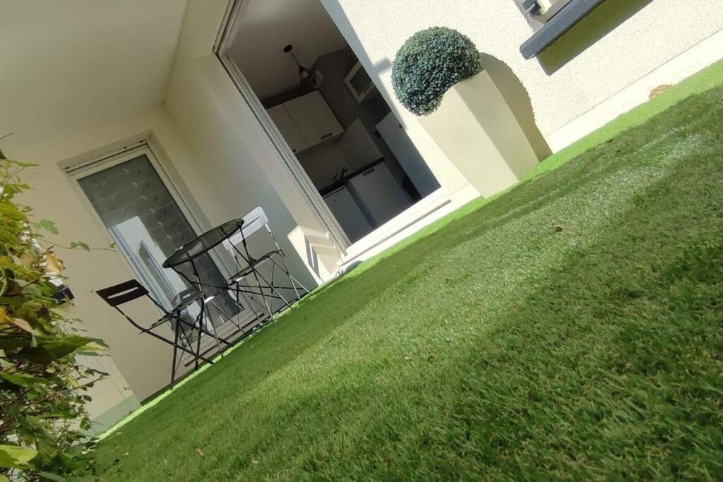 Superbe Appartement En Residence Avec Piscine. Albertville Εξωτερικό φωτογραφία